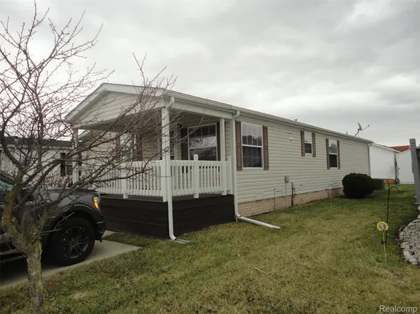 923 Stevens Trl, Monroe, MI 48161