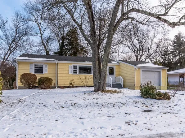 99 Azalea Dr, Norwood, MA 02062