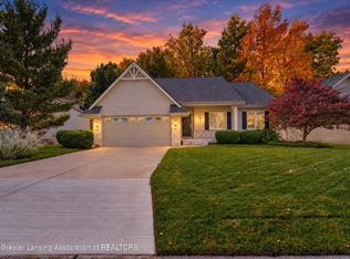 7772 Forest View Dr, Haslett, MI 48840