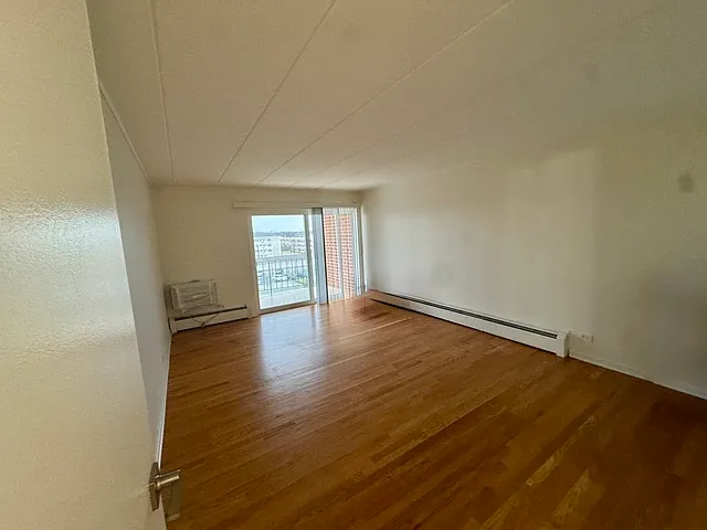 18 E Old Willow Rd #522N — Photo 11