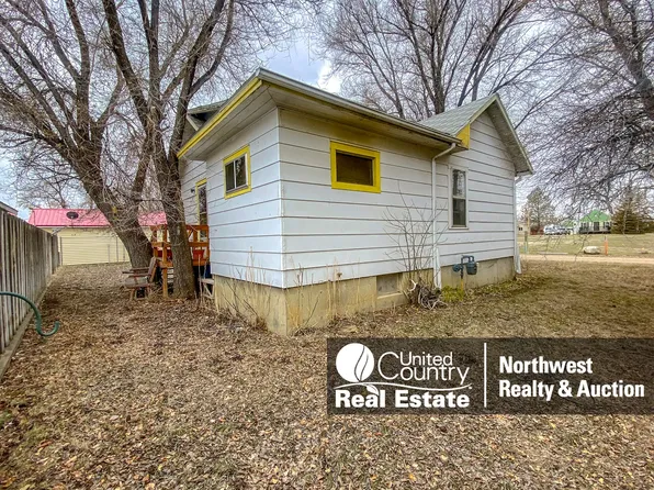 522 1/2 S 4th Ave W, Malta, MT 59538