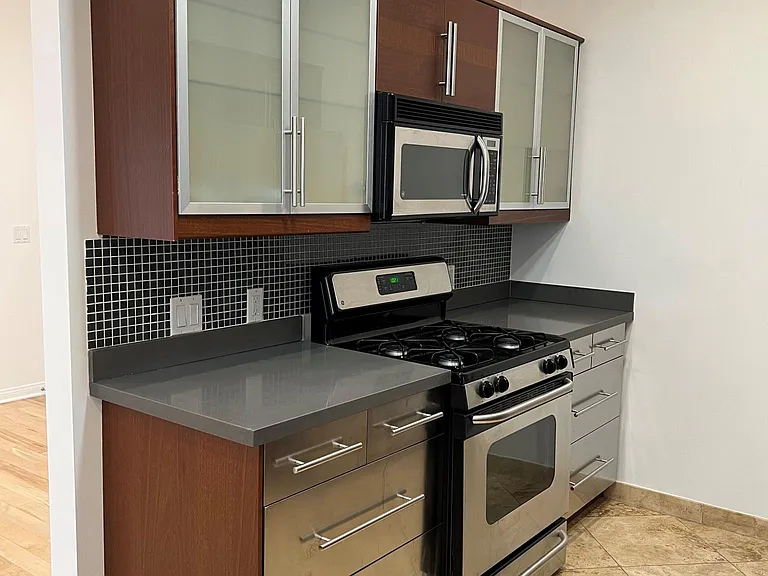 1117 S Cochran Ave #4 — Photo 16