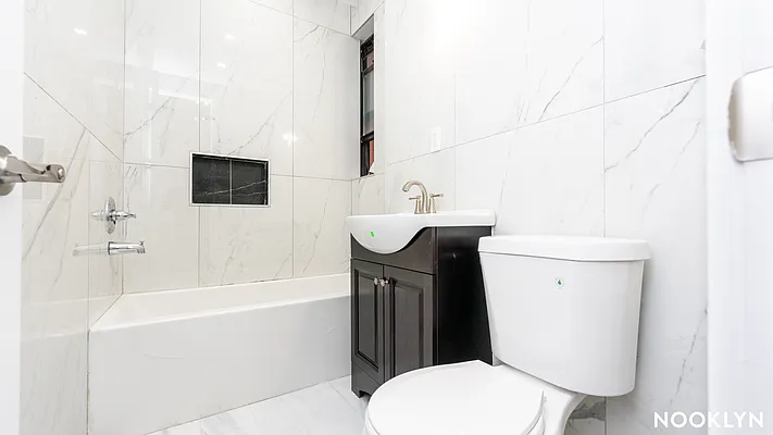 Rented by Nooklyn NYC LLC | media 13