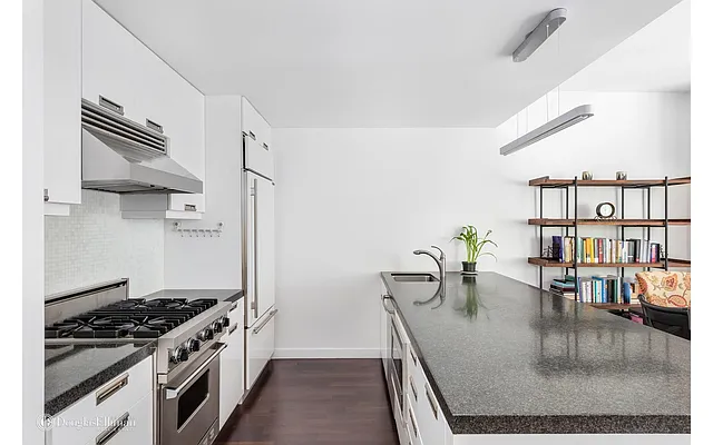 Rented by Douglas Elliman | media 15