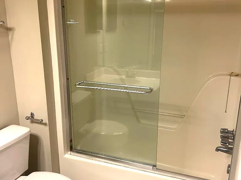 220 Church Ave #10 — Photo 10