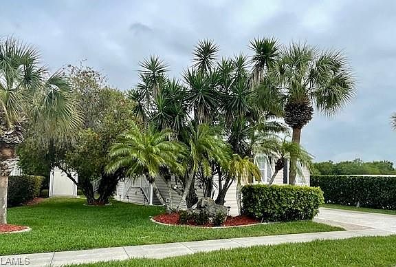 3rd image of 1100 Diamond Lake CIR