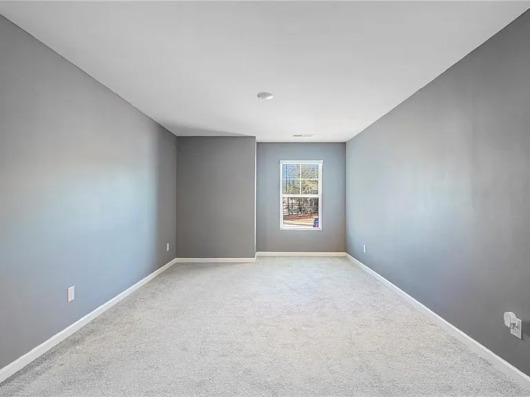 1083 Shadow Glen Dr — Photo 19