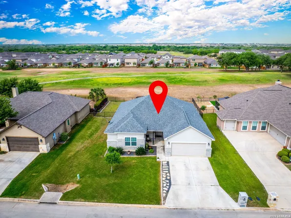 117 Fairway, Floresville, TX 78114