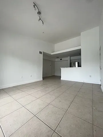 15410 SW 284th St — Photo 3