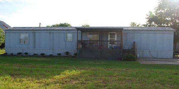 1st image of 529 Brown Ln
