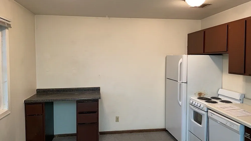 2 bed, 800 sqft, $860 — Photo 2