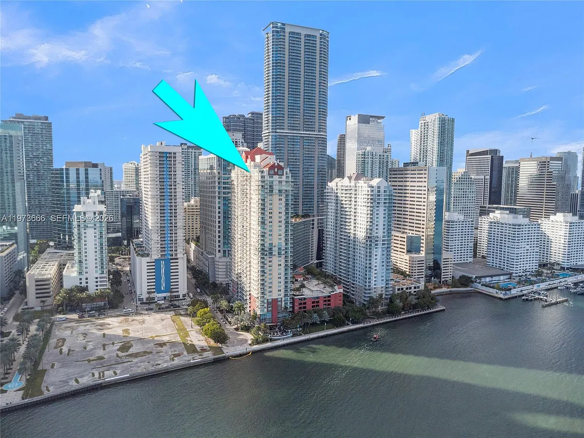 Building Photo - 1155 Brickell Bay Dr #Penthouse 102