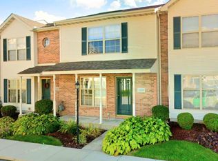 1839 Golden Oak Ct, Crown Point, IN 46307