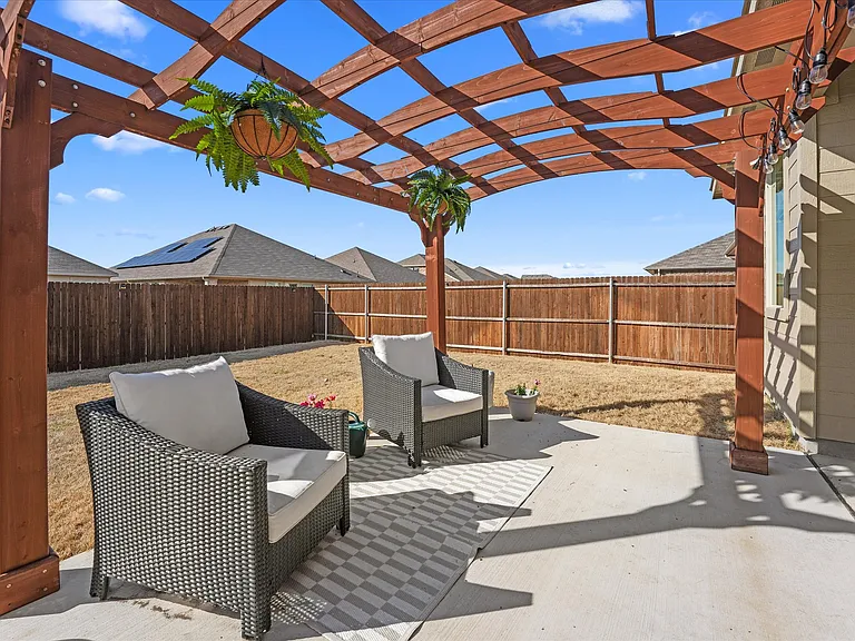 5028 Waterway Dr — Photo 33