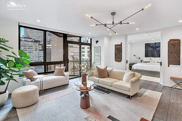 Sold by Sotheby's International Realty | media 41