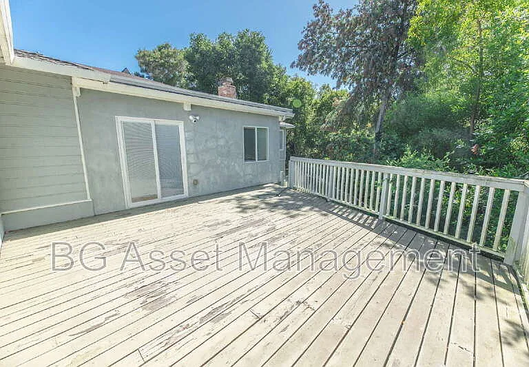 3830 Twin Oaks Way — Photo 32