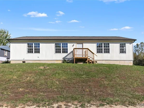 401 Julie Ct, Elsberry, MO 63343