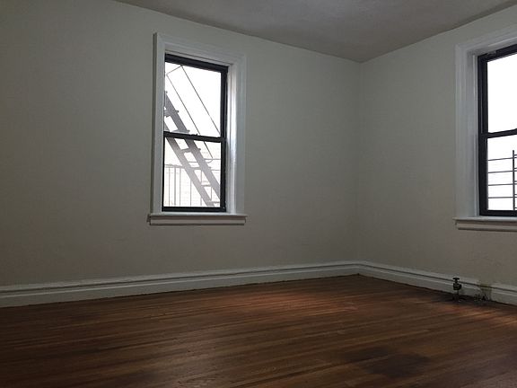 4th image of 645 Ocean Ave APT C8