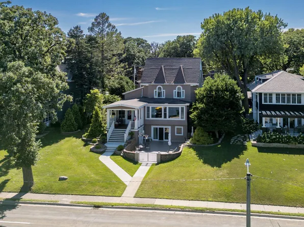 425 Lakeview Blvd, Albert Lea, MN 56007