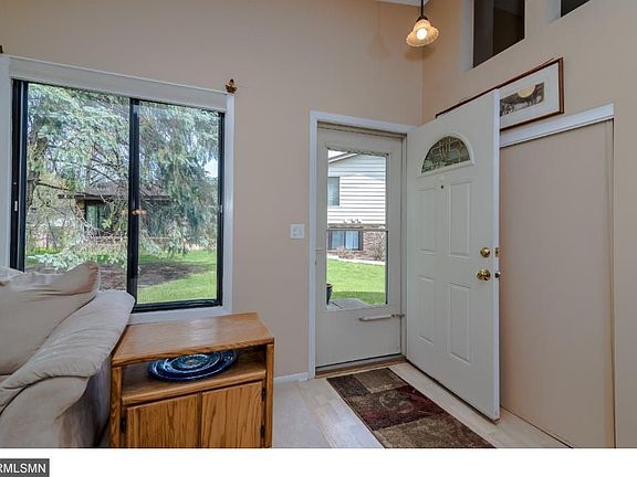 2nd image of 1034 Zanzibar Ln N