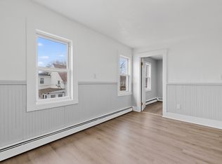 9 Riverbank Ct #D, Springvale, ME 04083