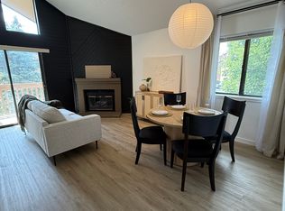 12352 W Nevada Pl APT 301, Lakewood, CO 80228
