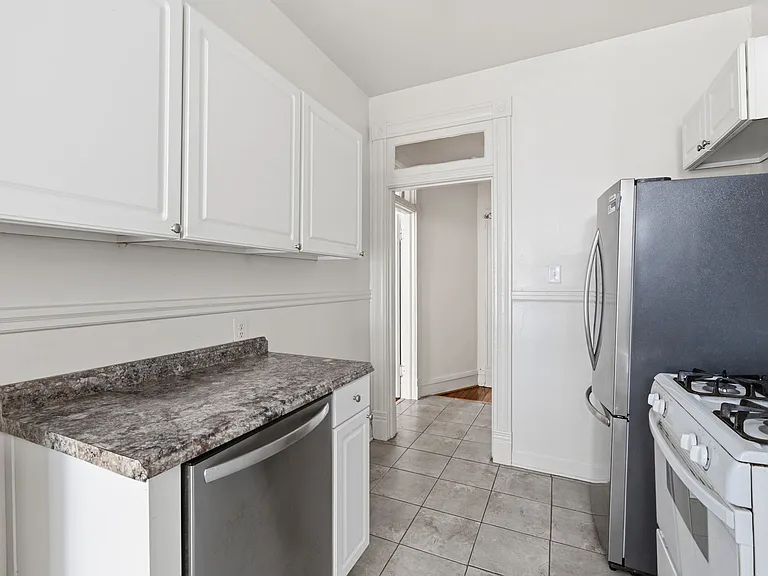 2425 W Main St — Photo 13