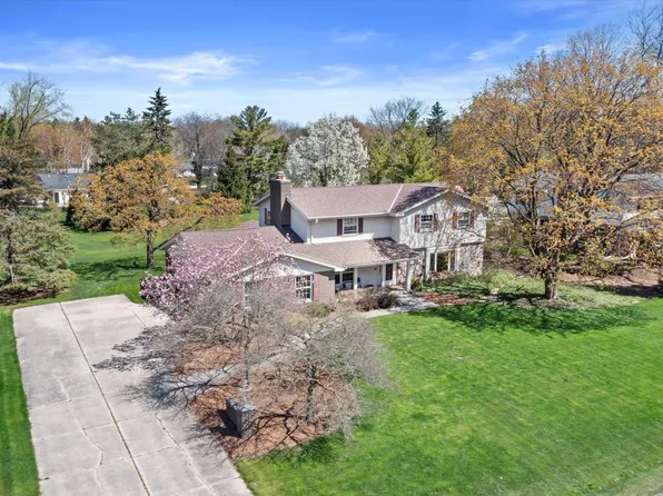 13050 Gremoor DRIVE, Elm Grove, WI 53122