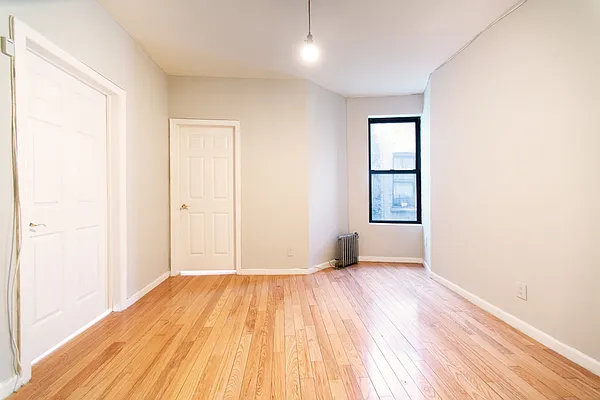 Rented by REAL New York | media 3