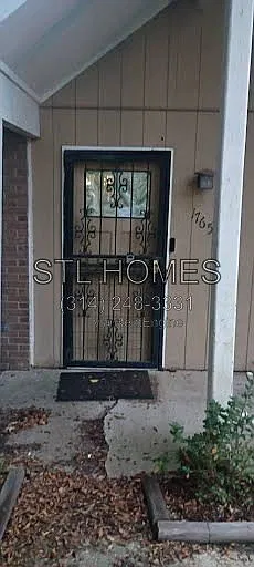 3 bed, 2.0 bath, 1390 sqft, $795 — Photo 2