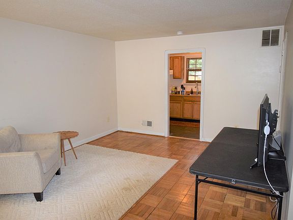 2nd image of 108 E Rosemont Ave