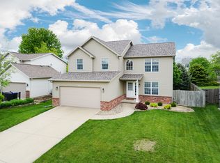 3116 Sable Oaks Rd, Bloomington, IL 61704