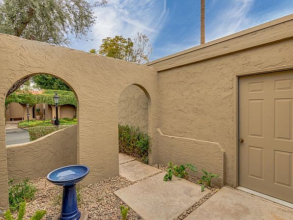 Front Courtyard with Stepping Stones