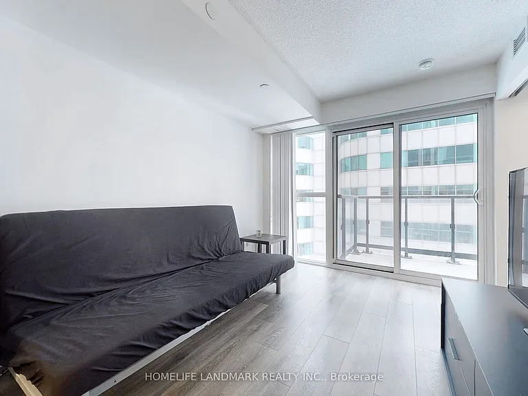 87 Peter St #617 — Photo 7