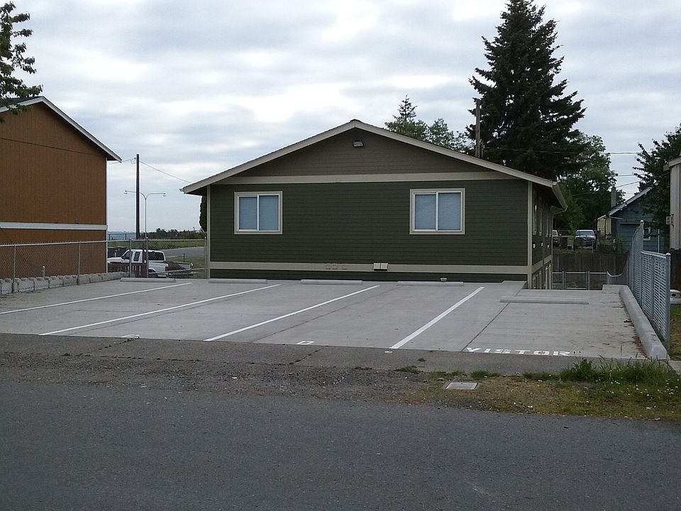 1st image of 3305 Sawyer St