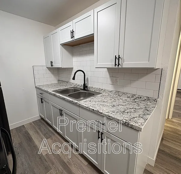 1101 S 74th St #13 — Photo 5