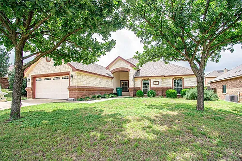 2513 Jackson Dr Photo 1