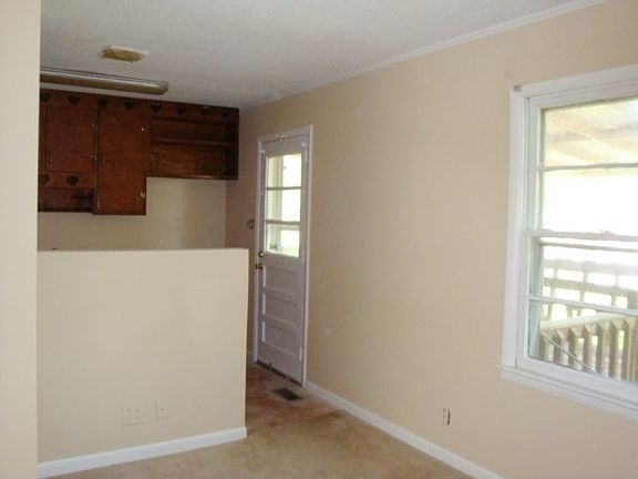 4th image of 1323 E Cone Blvd