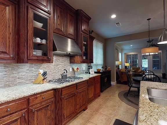 4th image of 8613 Silverleaf Cir