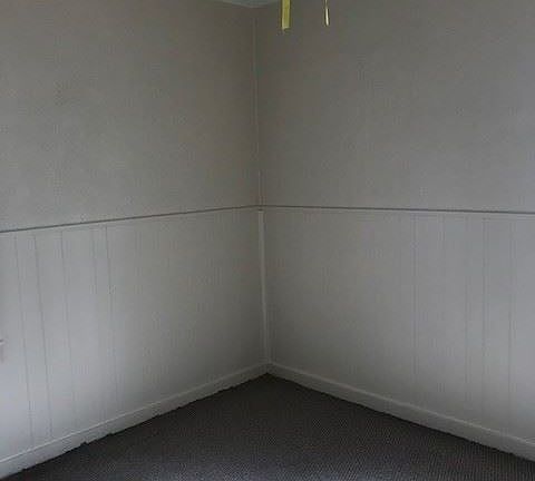 4th image of 1404 E Hayes Ave
