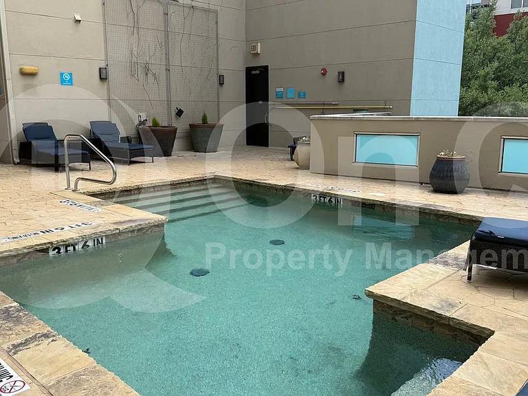 2950 McKinney Ave #424 — Photo 26