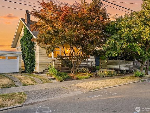 2nd image of 360 Howe Street