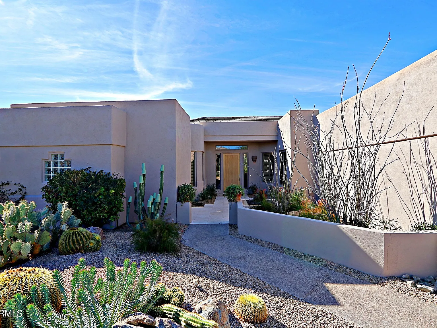 2 bed, 2.5 bath, 2386 sqft, $4,000 — Photo 2