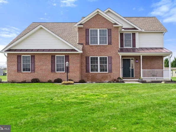 61 Norinton Dr, Hedgesville, WV 25427