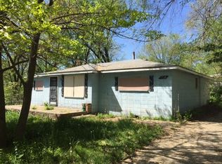 1724 E Morgan Rd, Independence, MO 64050