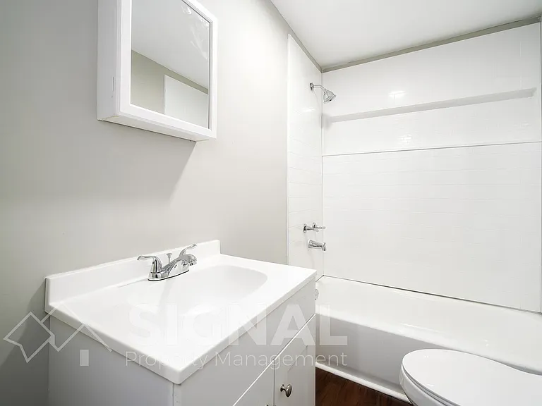1524 33rd St — Photo 17