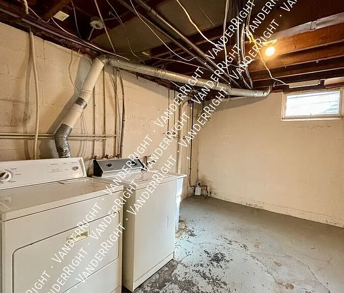 1901 W 26th St — Photo 24