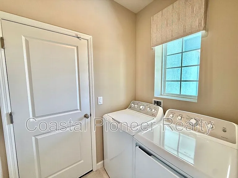 2467 White Ladyfish Rd — Photo 26