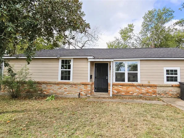 9410 Rosehaven Dr, Houston, TX 77051