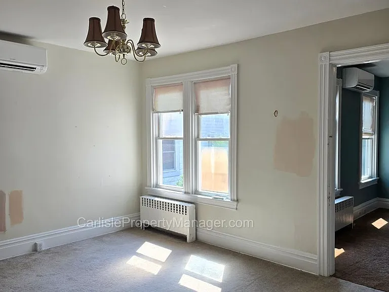 616 W Louther St — Photo 9